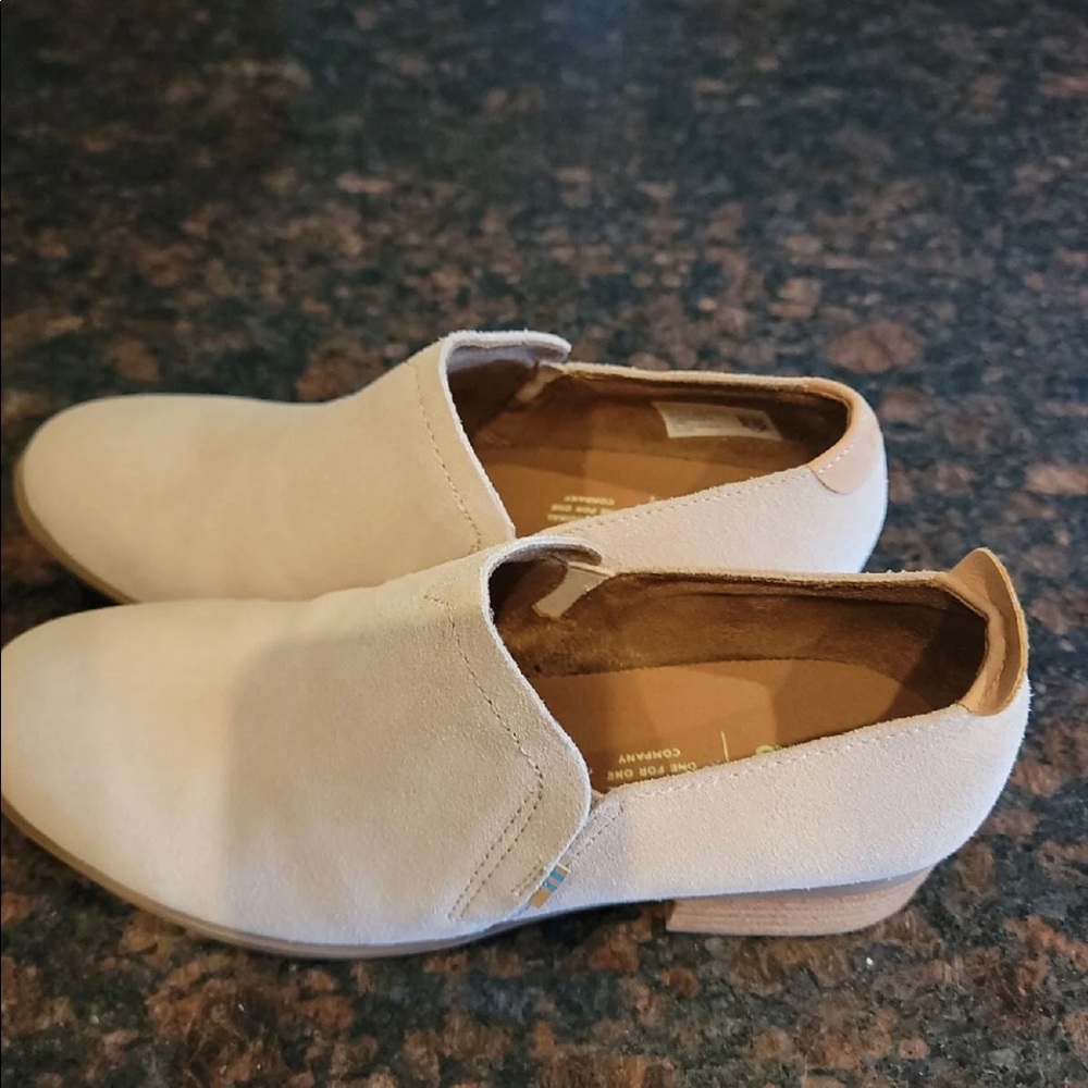 Toms booties size W8‎ - Picture 3 of 6